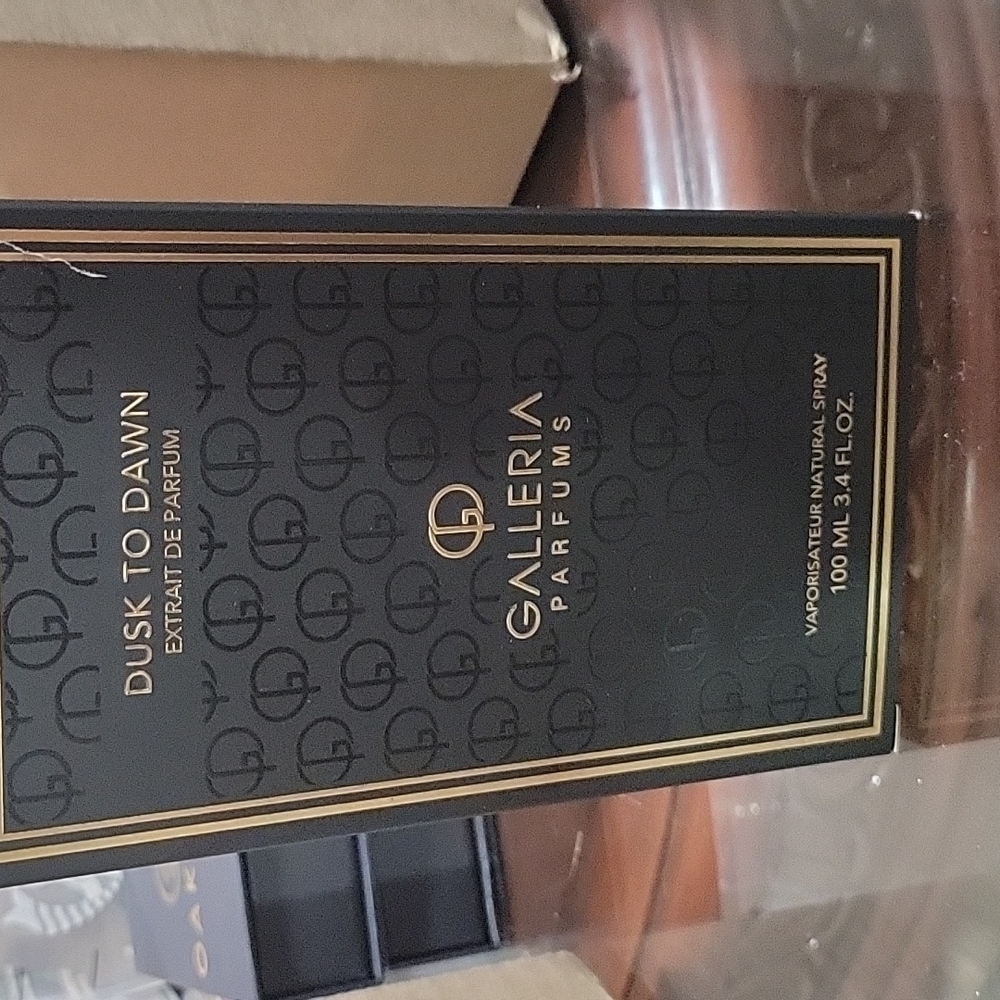 Galleria Parfums Dusk to Dawn